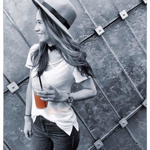 Meet your Posher, Casey